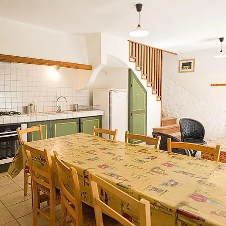 Les Magnans Pierrerue (Alpes-de-Haute-Provence)